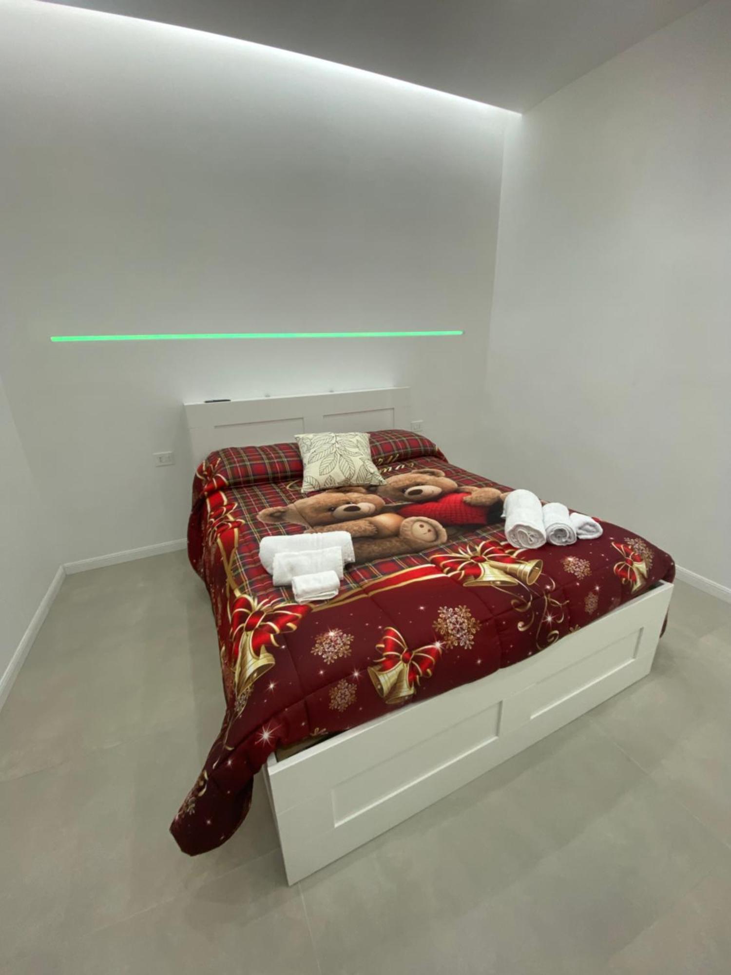 A Casa Mia Apartment Napoli Bagian luar foto