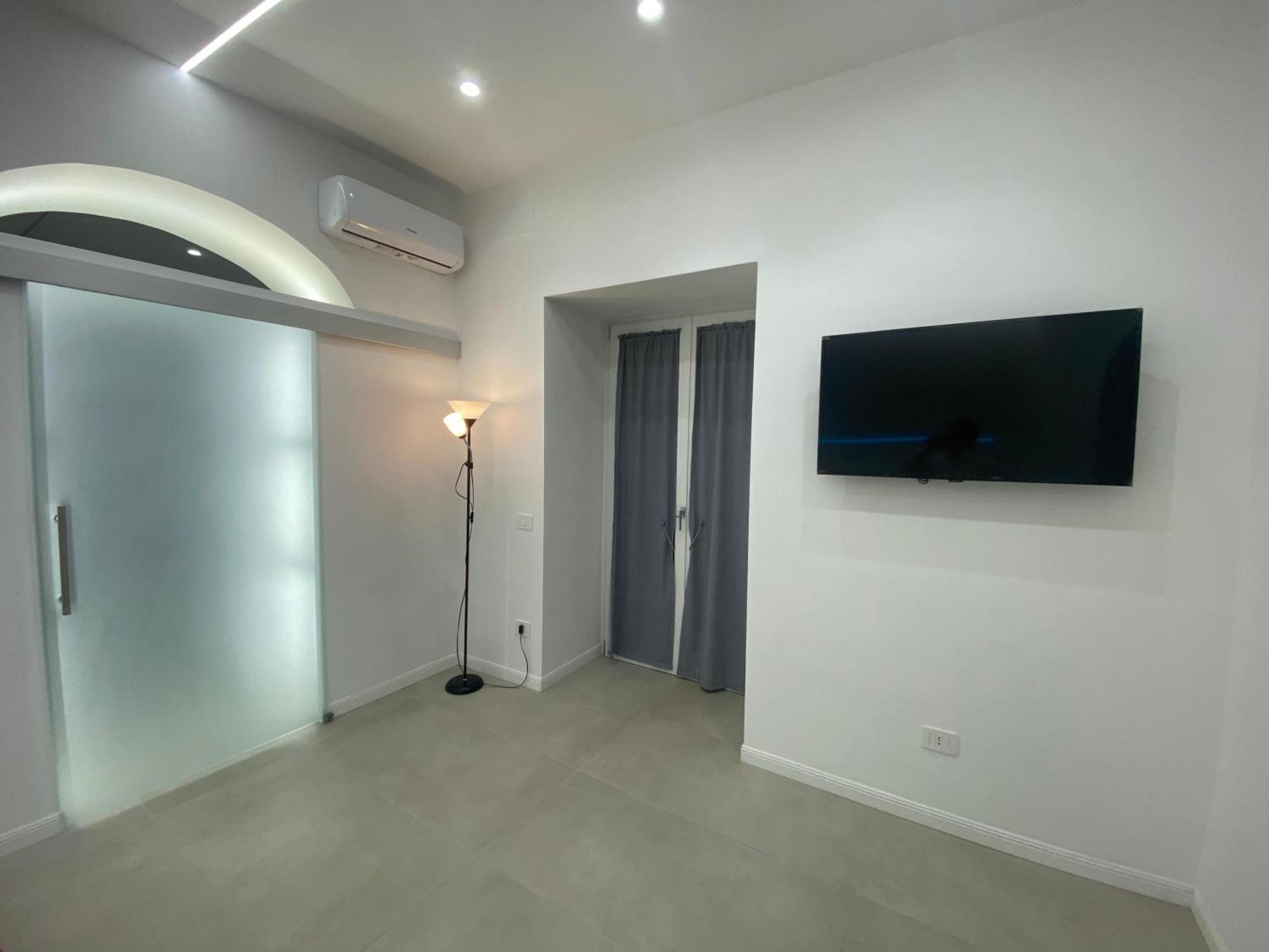 A Casa Mia Apartment Napoli Bagian luar foto
