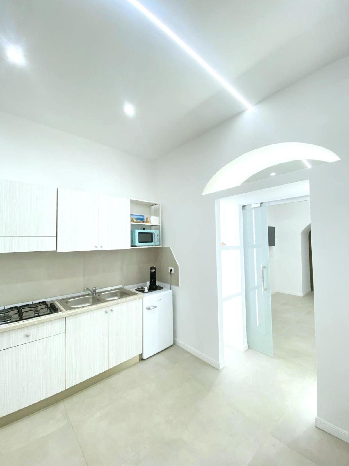 A Casa Mia Apartment Napoli Bagian luar foto